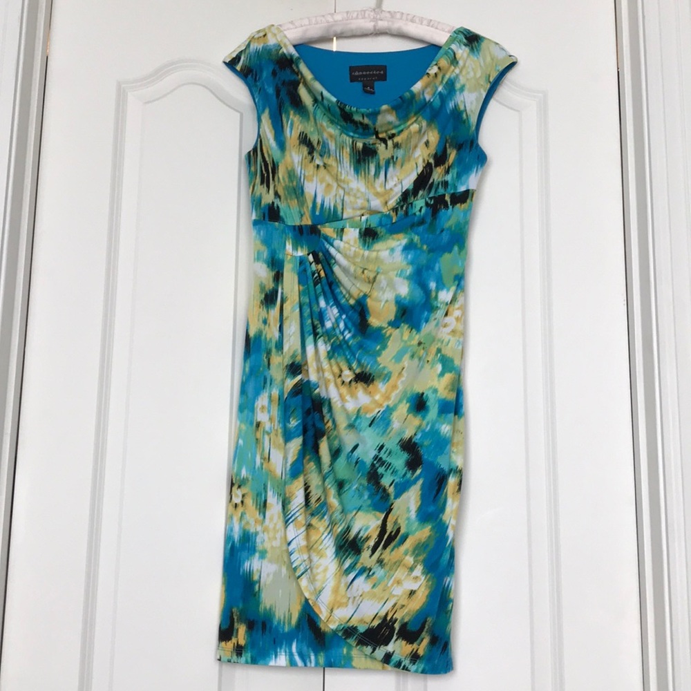 Sleeveless dress